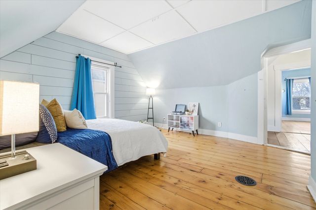 203 Walnut Street, Manchester, NH 03104