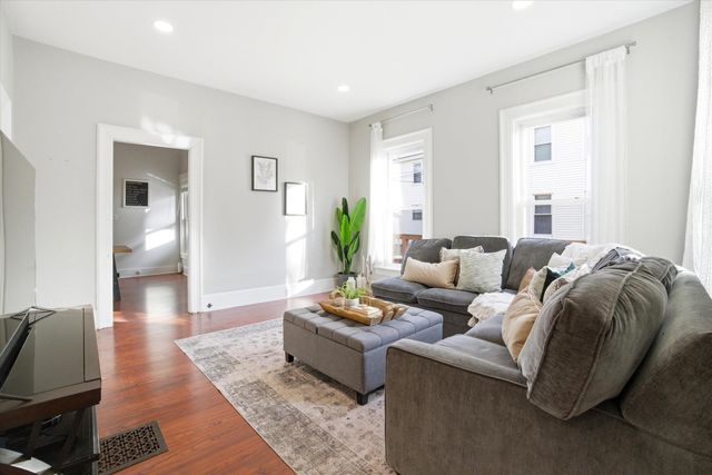 203 Walnut Street, Manchester, NH 03104