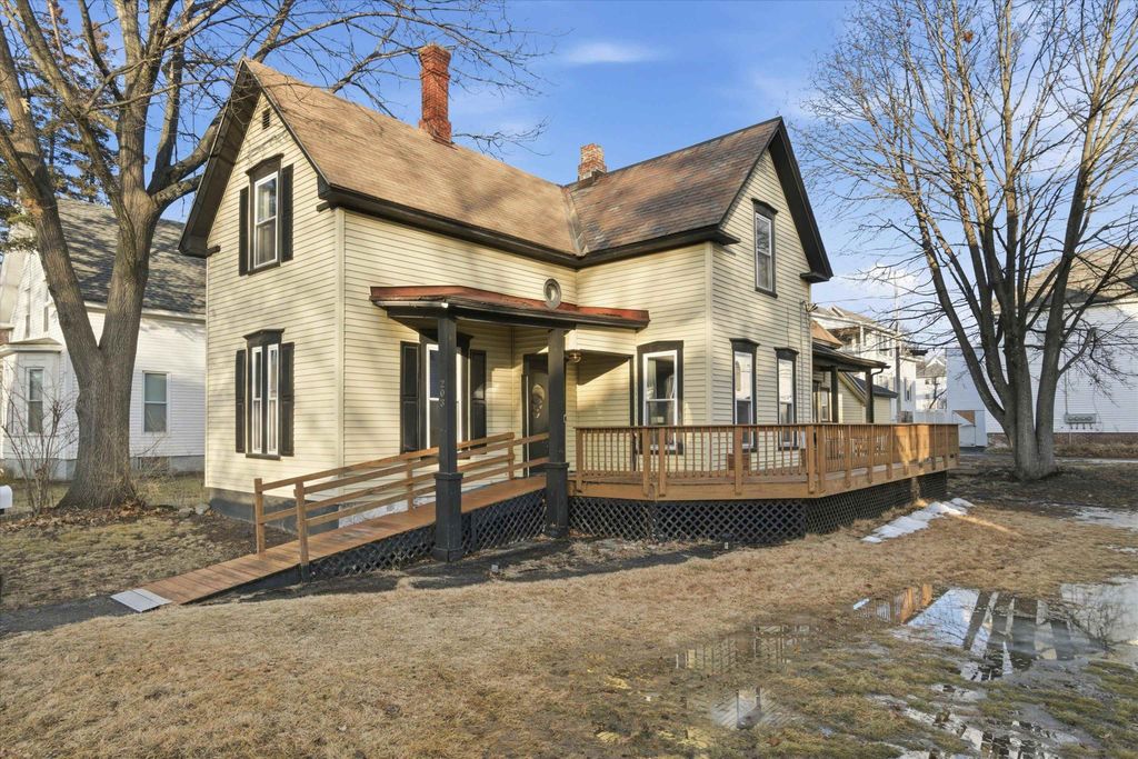 203 Walnut Street, Manchester, NH 03104