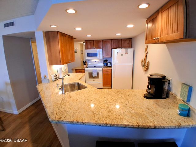 4453 S Atlantic Ave Unit 202, Ponce Inlet, FL 32127