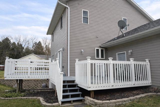 E10282 Greimel Road, Baraboo, WI 53913