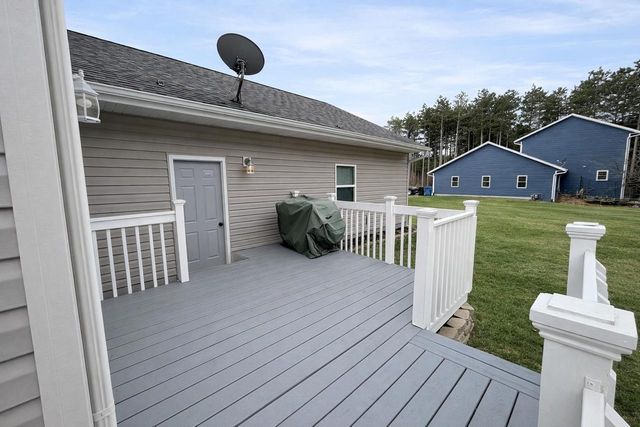 E10282 Greimel Road, Baraboo, WI 53913