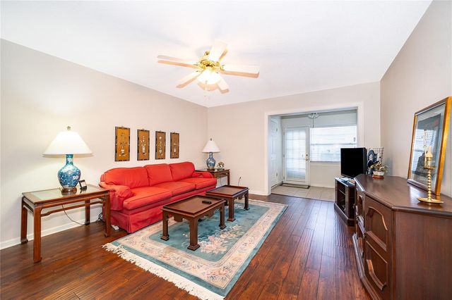 710 E MINNESOTA AVENUE B, Deland, FL 32724