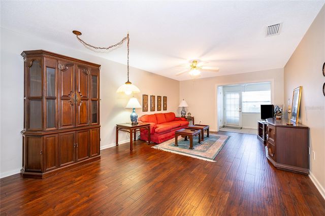 710 E MINNESOTA AVENUE B, Deland, FL 32724