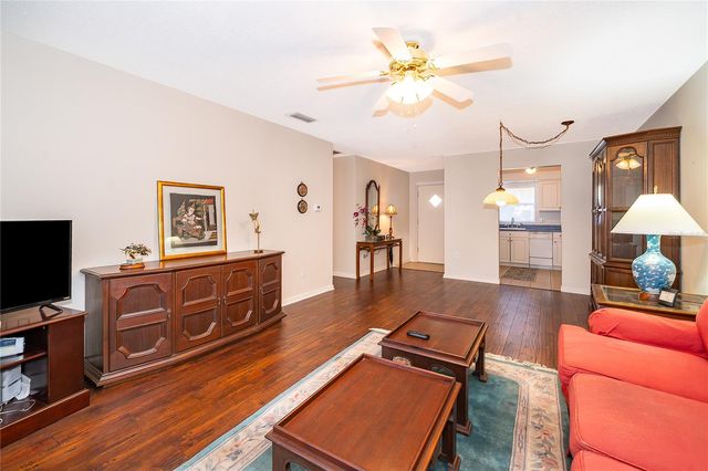 710 E MINNESOTA AVENUE B, Deland, FL 32724