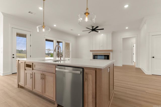 26 Avrey Lane, Greenbrier, AR 72058