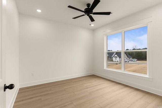 26 Avrey Lane, Greenbrier, AR 72058