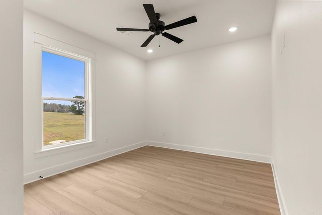 26 Avrey Lane, Greenbrier, AR 72058