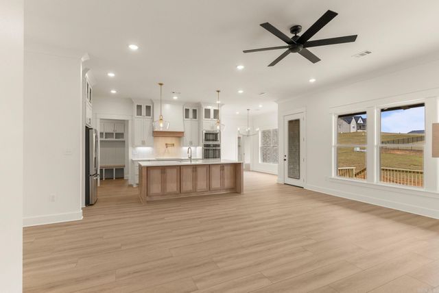 26 Avrey Lane, Greenbrier, AR 72058