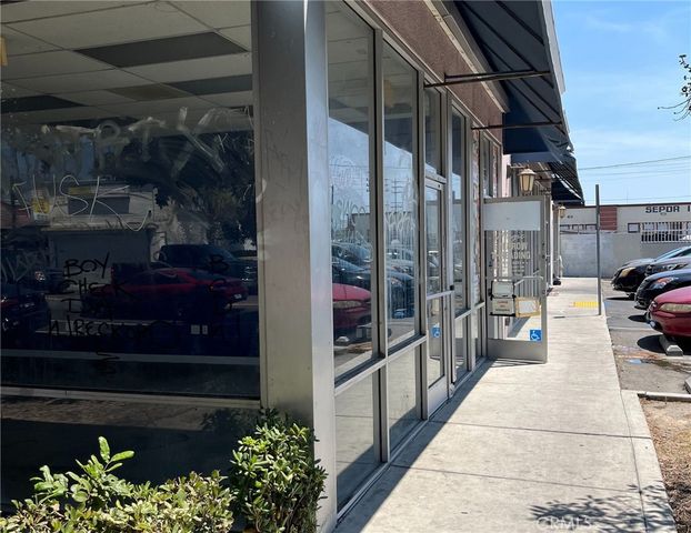 220 W Anaheim Street, Wilmington, CA 90744