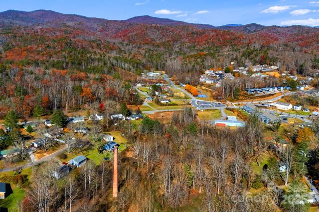 95 Loeb Drive, Brevard, NC 28712