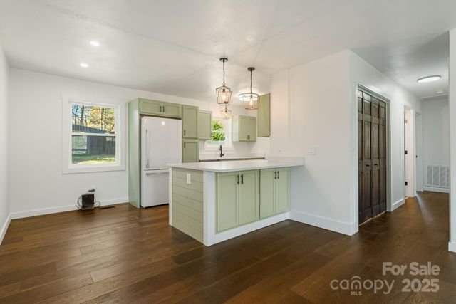 95 Loeb Drive, Brevard, NC 28712