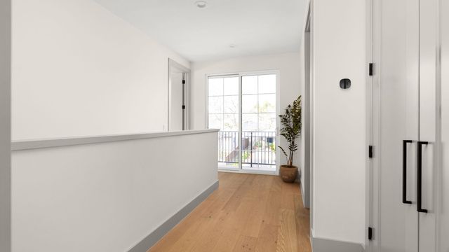 4901 Gladeview DR B, Austin, TX 78745