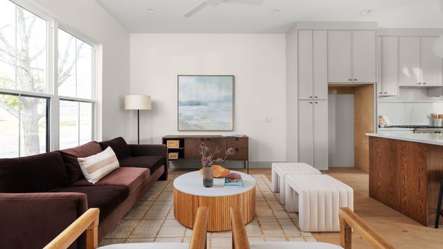 4901 Gladeview DR B, Austin, TX 78745