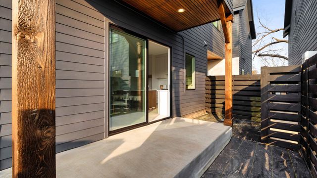 4901 Gladeview DR B, Austin, TX 78745