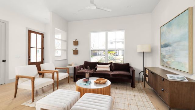 4901 Gladeview DR B, Austin, TX 78745