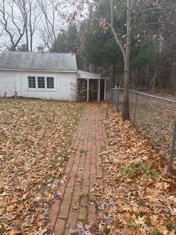 33 Crank Road, Hampton Falls, NH 03844