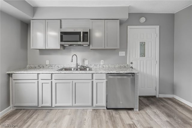 2162 W 95th Street, Cleveland, OH 44102