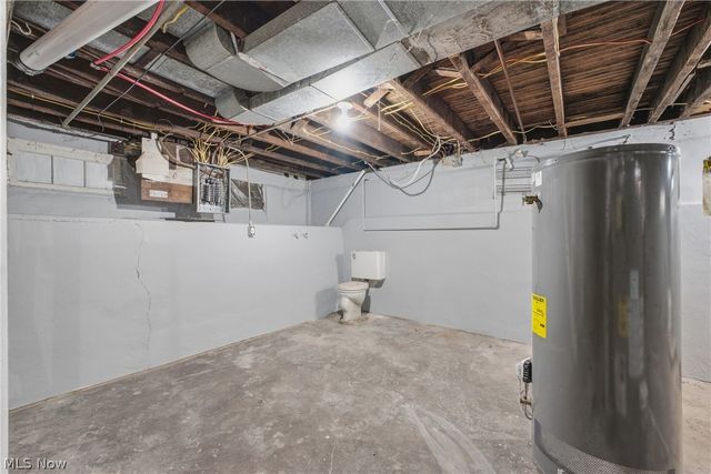 2162 W 95th Street, Cleveland, OH 44102