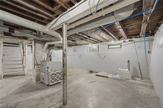 2162 W 95th Street, Cleveland, OH 44102