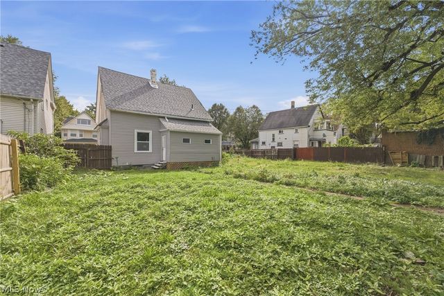 2162 W 95th Street, Cleveland, OH 44102
