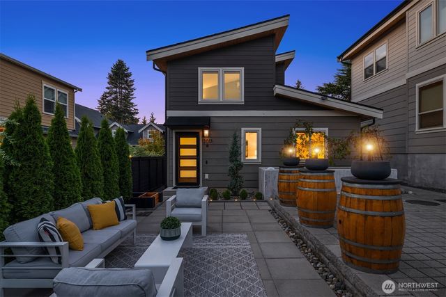 12013 9th Avenue NW #B, Seattle, WA 98177