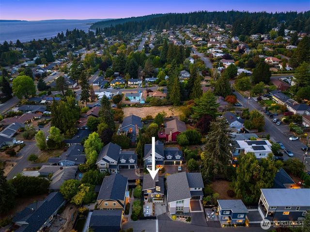 12013 9th Avenue NW #B, Seattle, WA 98177