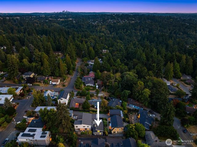 12013 9th Avenue NW #B, Seattle, WA 98177