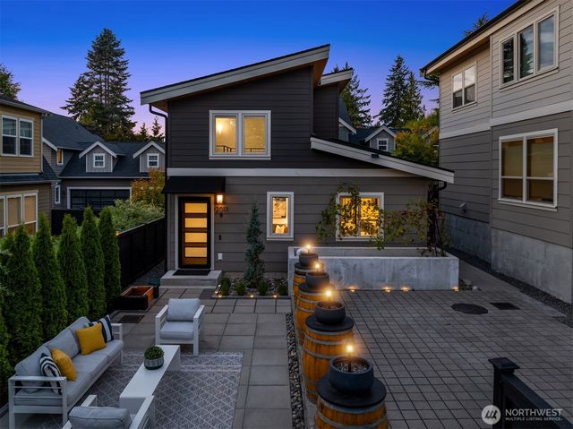 12013 9th Avenue NW #B, Seattle, WA 98177