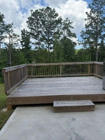 210 Aster Avenue, Locust Grove, GA 30248
