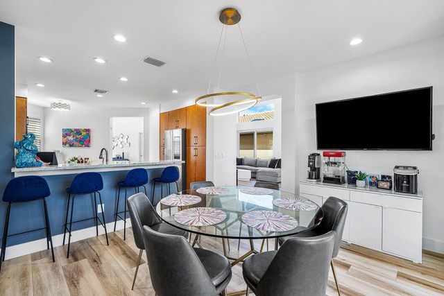 5338 NW 26th Circle S, Boca Raton, FL 33496