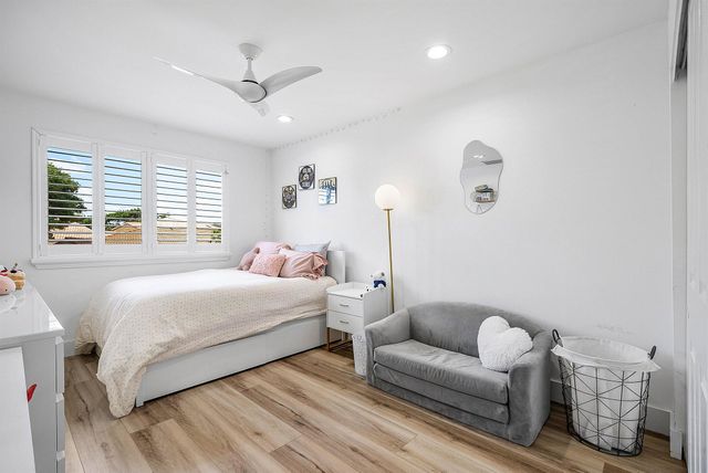 5338 NW 26th Circle S, Boca Raton, FL 33496