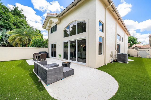 5338 NW 26th Circle S, Boca Raton, FL 33496