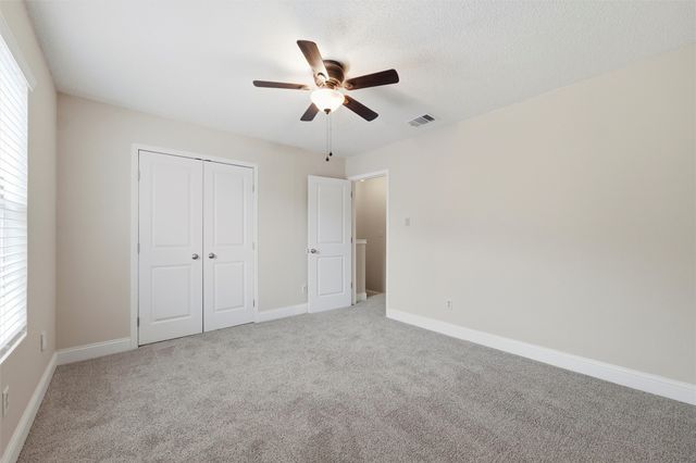 112 Churchill Lane, Euless, TX 76039