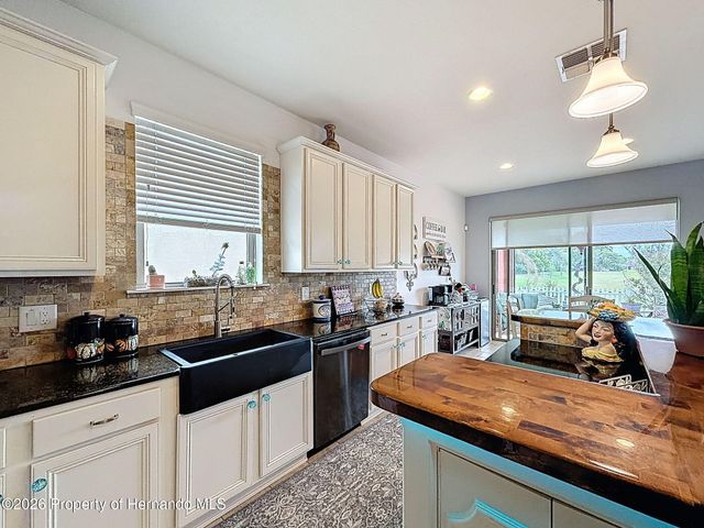 15723 Stone House Drive, Brooksville, FL 34604