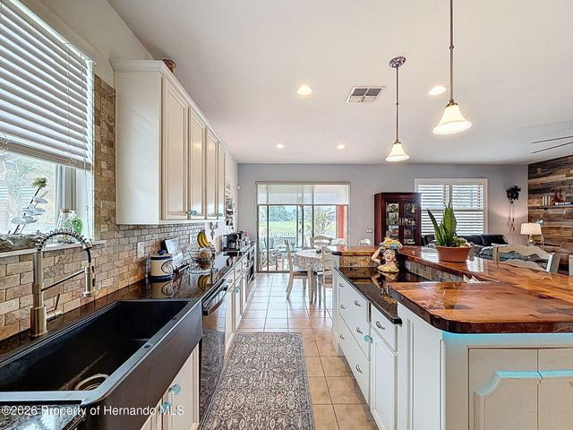 15723 Stone House Drive, Brooksville, FL 34604