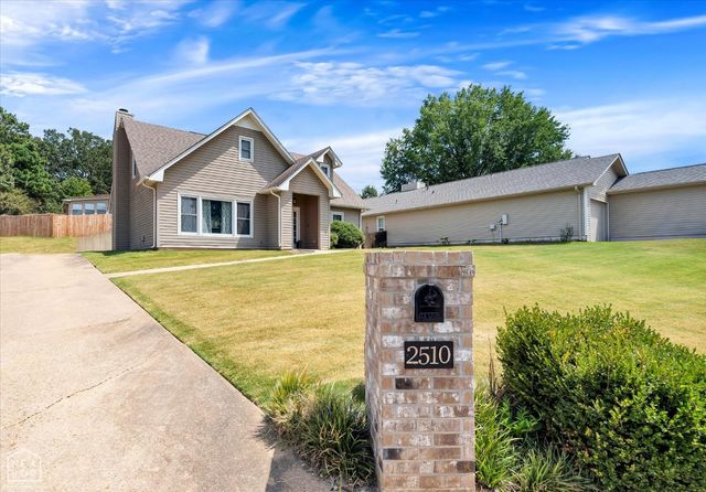2510 Greenbriar Drive, Jonesboro, AR 72401