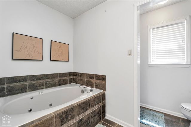 2510 Greenbriar Drive, Jonesboro, AR 72401