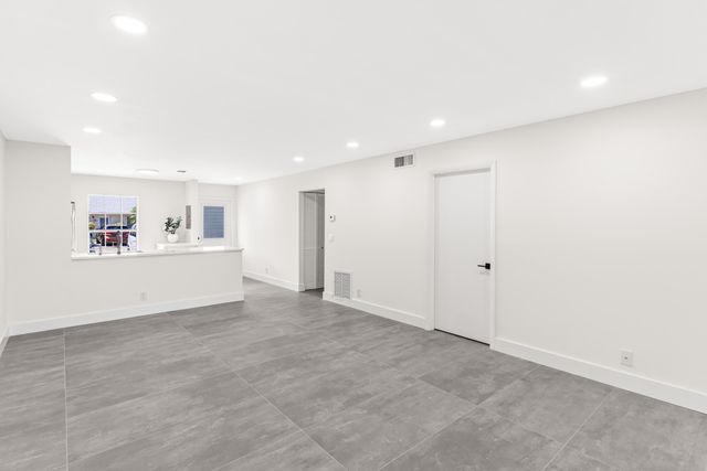 551 Covered Bridge Boulevard, Lake Worth, FL 33467