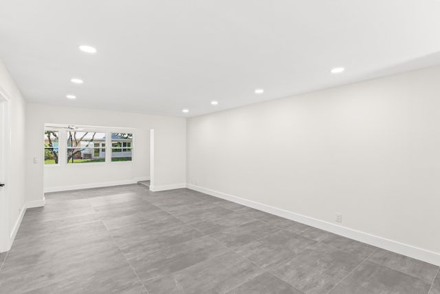 551 Covered Bridge Boulevard, Lake Worth, FL 33467