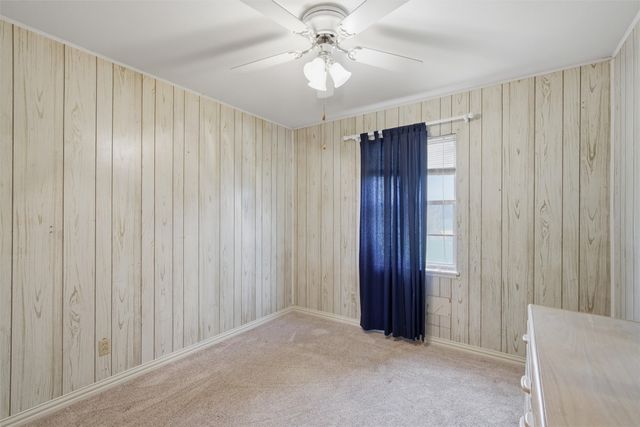 4137 Hiland Drive, Beverly Hills, TX 76711
