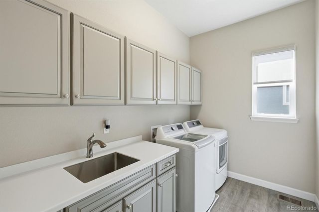 9035 Basalt Lane, Littleton, CO 80125