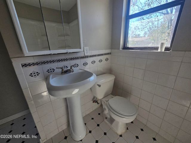 5146 SAGINAW Avenue, Jacksonville, FL 32210