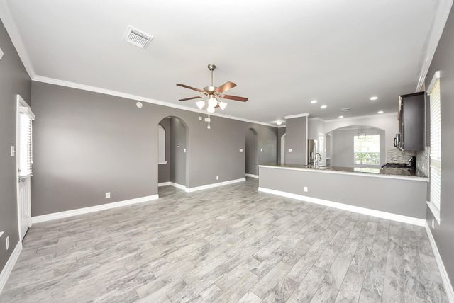 2211 Emerald Lane, Texas City, TX 77591