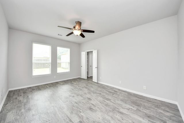 2211 Emerald Lane, Texas City, TX 77591