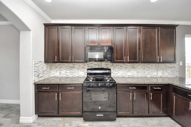 2211 Emerald Lane, Texas City, TX 77591