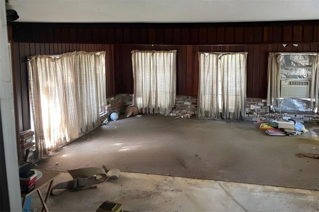 8809 DYER ROAD, Riverview, FL 33578