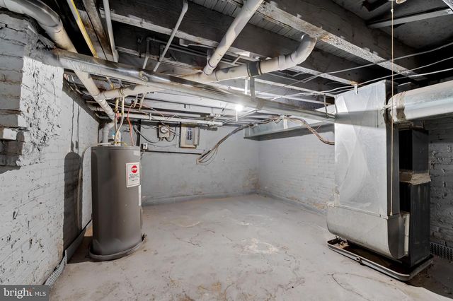 1917 CLIFTON AVE, Baltimore, MD 21217