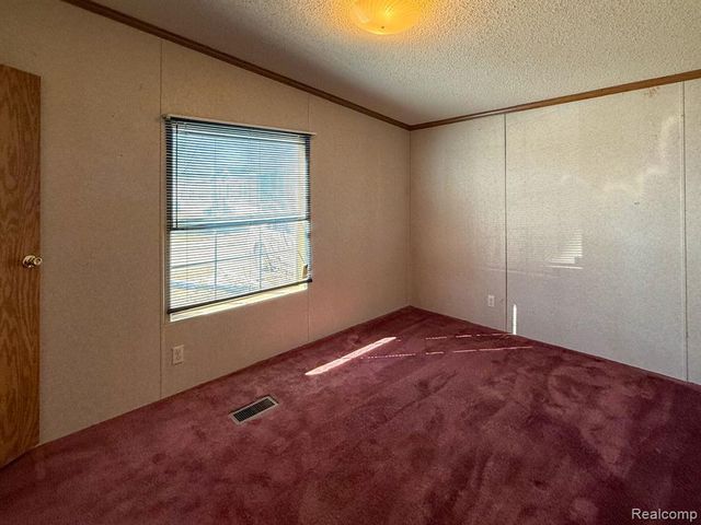 1898 Evergreen Lane, Ypsilanti, MI 48198