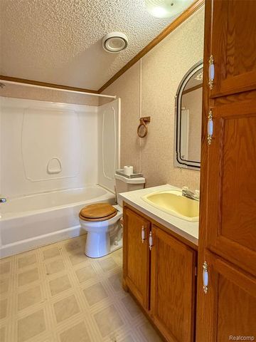 1898 Evergreen Lane, Ypsilanti, MI 48198